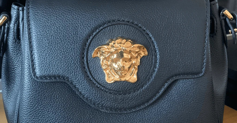 Как отличить сумку Versace от подделки?