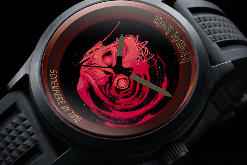 Iron Maiden x Timex: новые часы с подсветкой и киборгом Эдди – как заказать в РФ