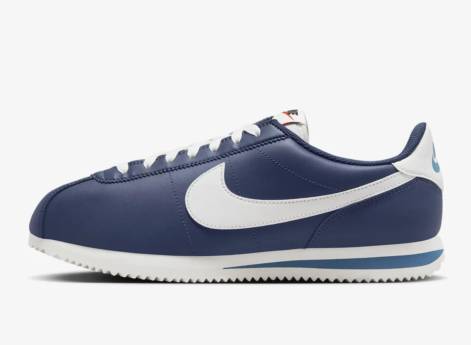  кроссовки Nike Cortez