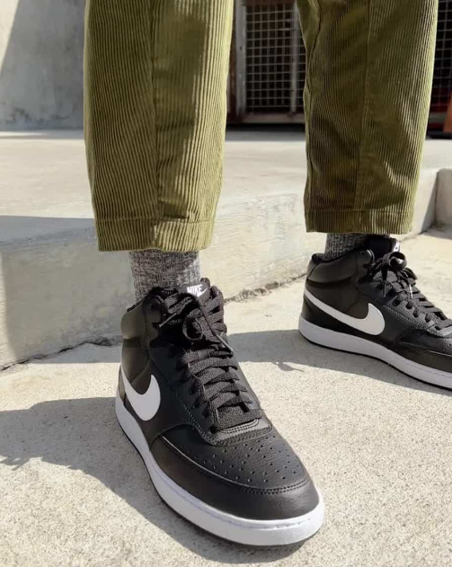 кроссовки Nike