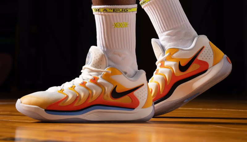 ТОП-10 вещей из коллекции Nike KD